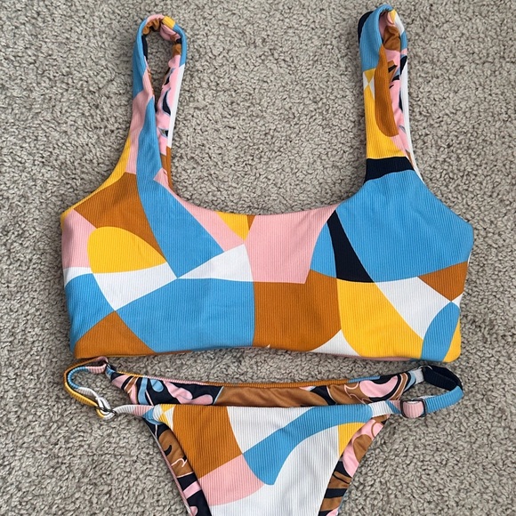 Maaji reversible bikini set - Picture 2 of 4